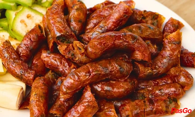nha-hang-am-thuc-de-cuoi-duong-so-1-5