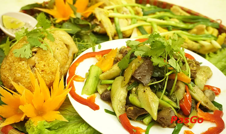 nha-hang-am-thuc-hoang-kim-le-duc-tho-1