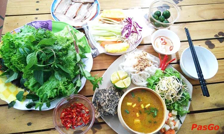 nha-hang-banh-trang-hoang-beo-tran-dang-ninh-slide-5