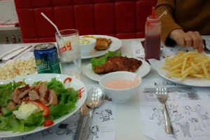 nha-hang-bbq-chicken-nguyen-chi-thanh-anh-4a