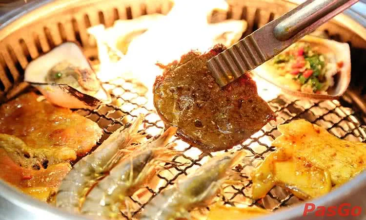 bbq-garden-163-pho-hue-khong-gian-2