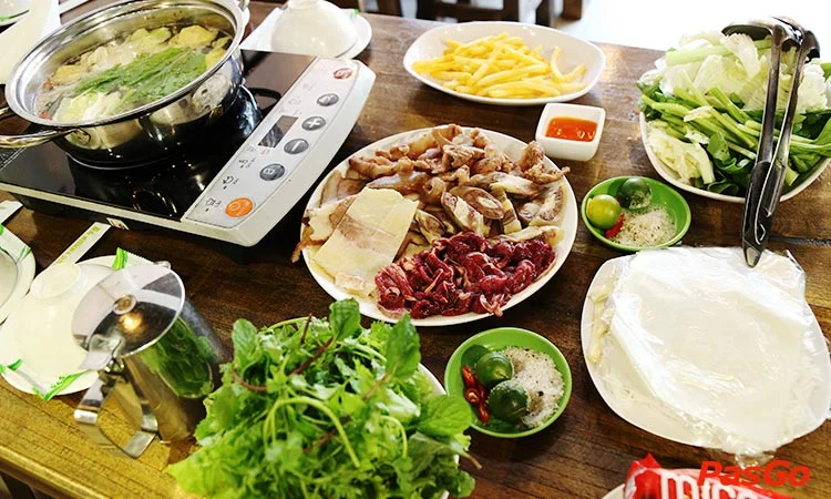 nha-hang-bo-ngon-555-le-dai-hanh-6