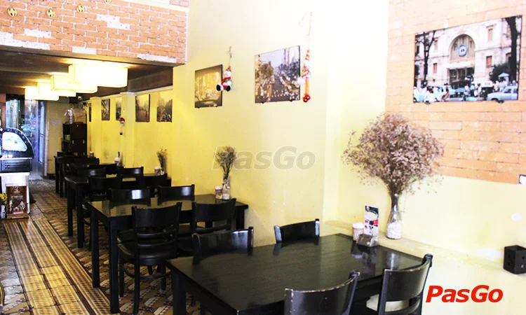 nha-hang-bonjour-resto-nguyen-trai-10