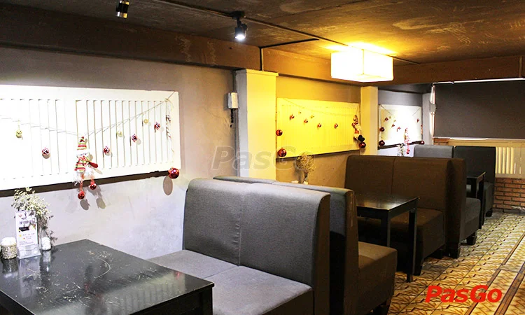 nha-hang-bonjour-resto-nguyen-trai-12