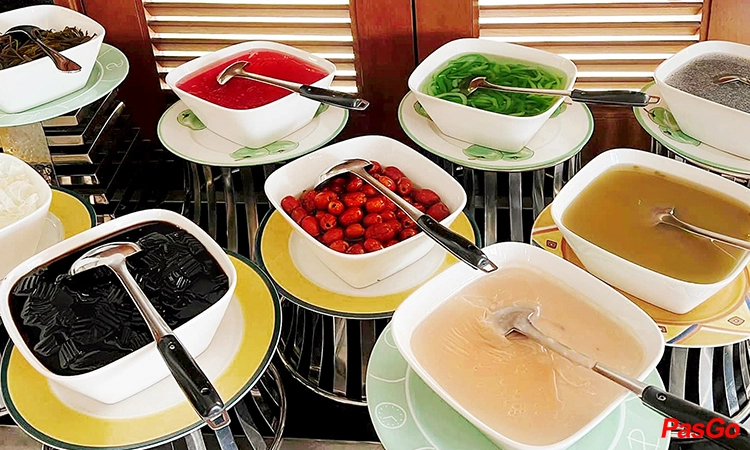 nha-hang-buffet-co-noi-khach-san-bong-sen-14