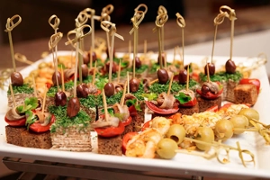 nha-hang-buffet-din-ky-cong-hoa-11-aq