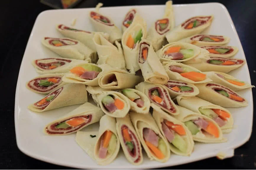 nha-hang-buffet-din-ky-cong-hoa-8-aq