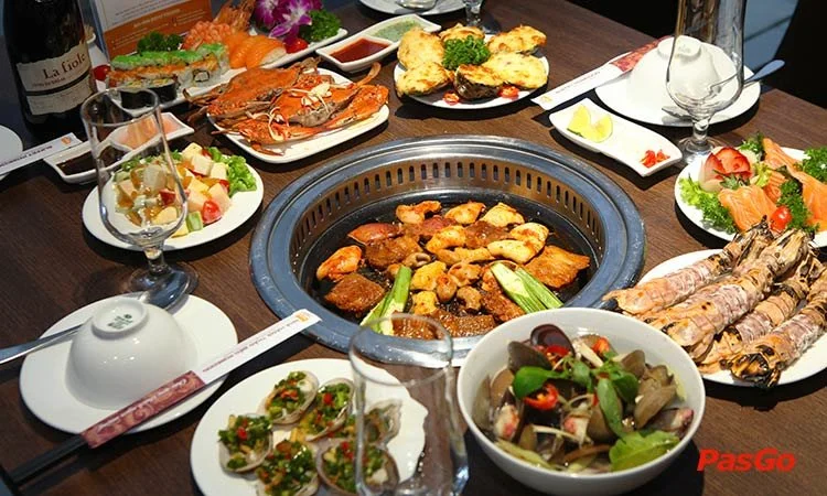 nha-hang-buffet-poseidon-le-van-luong-slide-1