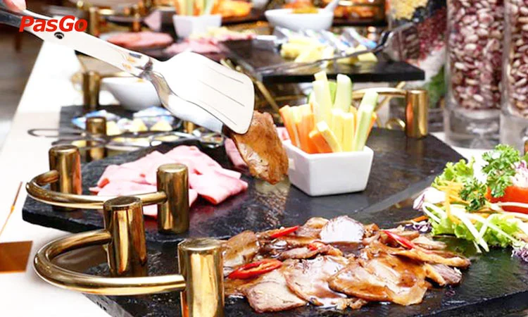 buffet-sen-viet-684-minh-khai-khong-gian-1