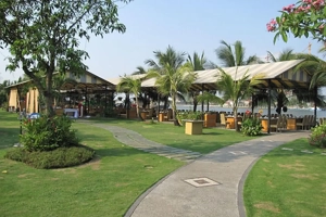 nha-hang-buffet-tan-cang-a-100-ung-van-khiem-1-aq