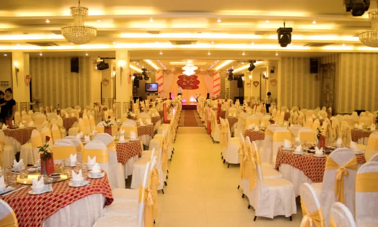nha-hang-buffet-tan-hoa-cau-149-le-van-luong-quan-10