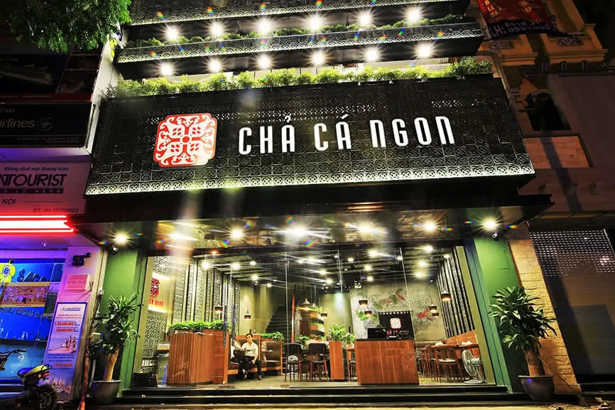 nha-hang-cha-ca-ngon-phan-chu-trinh-slide-1