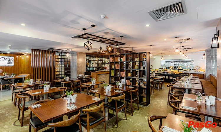 chic-restaurant-bay-hotel-9