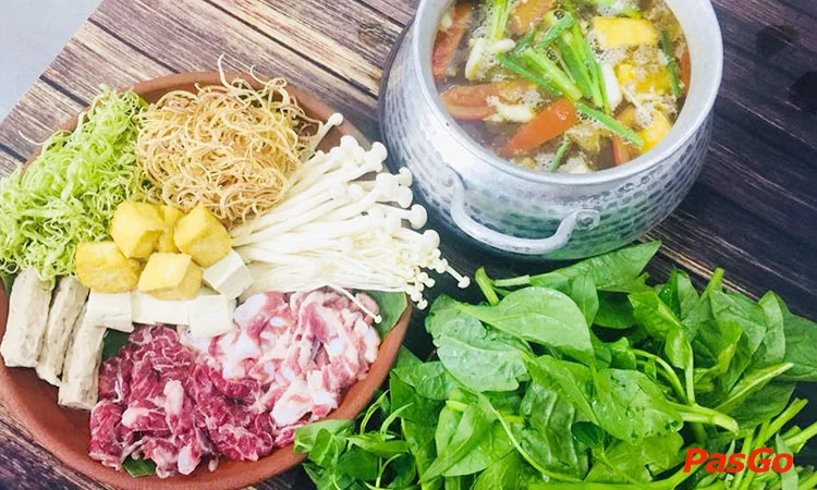 nha-hang-com-nha-tao-hoa-phuong-5