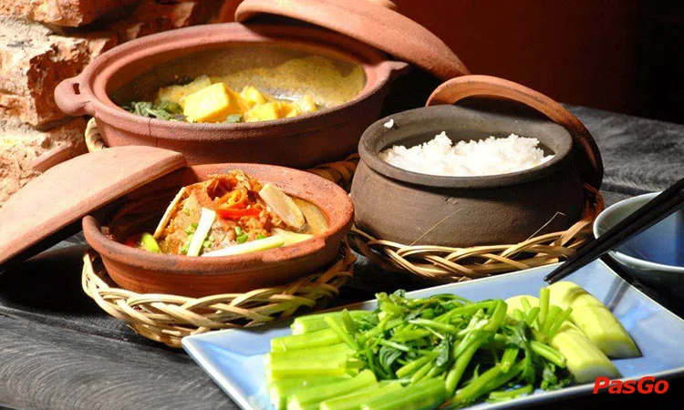 nha-hang-com-nieu-noi-dat-tran-bach-dang-14