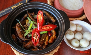nha-hang-com-nieu-phu-sa-tran-bach-dang-2