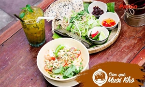 nha-hang-com-que-muoi-kho-tran-quoc-thao-slide-4