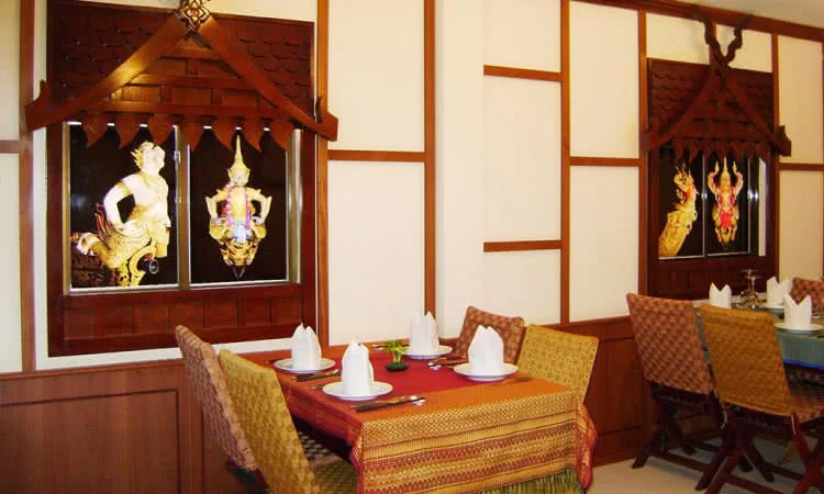 nha-hang-con-voi-vang-34-hai-ba-trung-quan-12