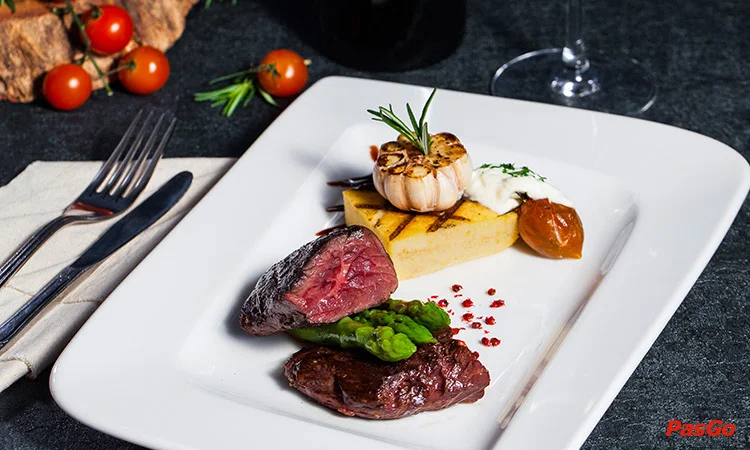 nha-hang-corso-steakhouse-le-thanh-ton-1