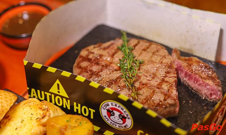 Nhà hàng Cow Express Phan Xích Long Thưởng thức steak ngon đúng điệu 4
