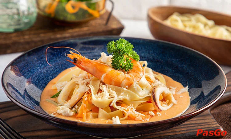 Nhà hàng D’art Bistro Vinhomes Skylake Hương vị Á Âu hấp dẫn 4