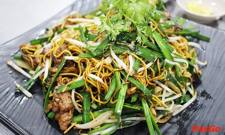 nha-hang-de-ban-co-nguyen-thien-thuat-5