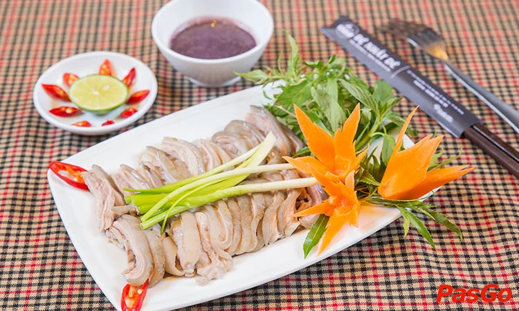 nha-hang-de-nhat-de-tran-hung-dao-2