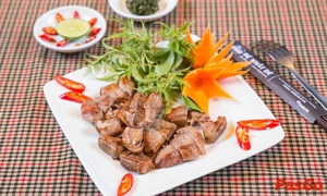 nha-hang-de-nhat-de-tran-hung-dao-6