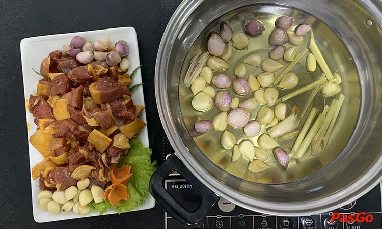 nha-hang-de-nui-luon-dong-phan-chu-trinh-6
