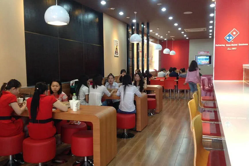 nha-hang-domino-s-pizza-cong-hoa-12a
