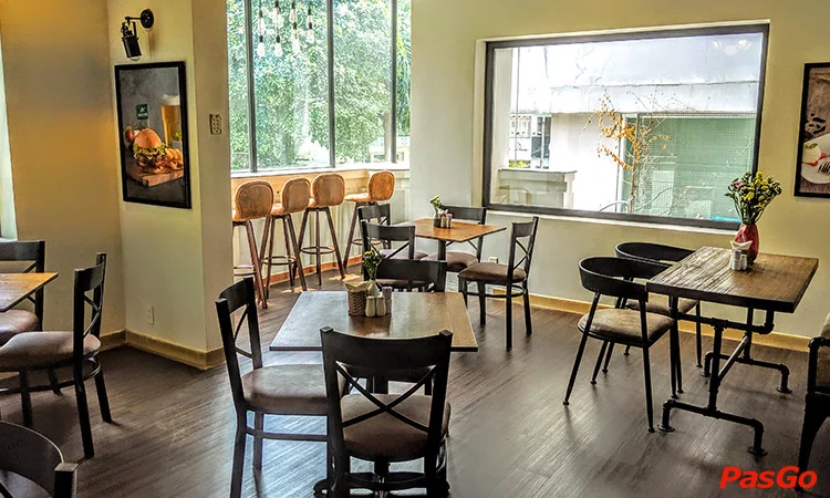 nha-hang-downtown-steakhouse-hoa-mai-12