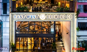 nha-hang-east-west-brewing-ly-tu-trong-1