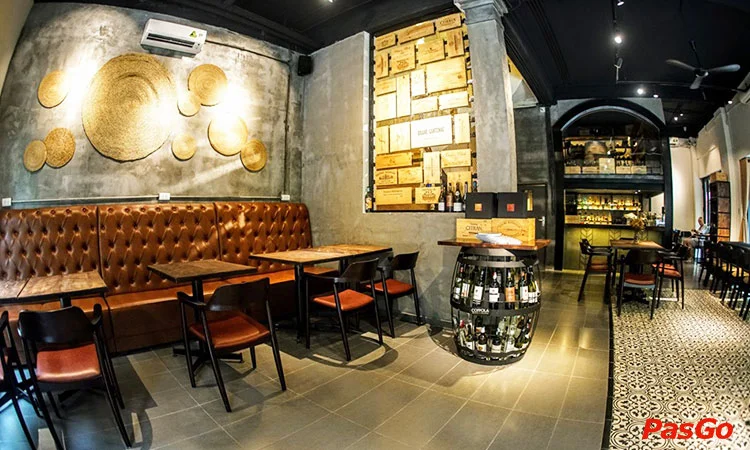 nha-hang-emms-french-bistro-do-quang-8