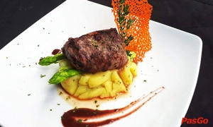 nha-hang-emms-french-bistro-tran-huy-lieu-3