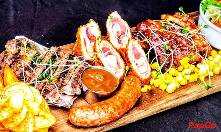 nha-hang-emms-french-bistro-tran-huy-lieu-5