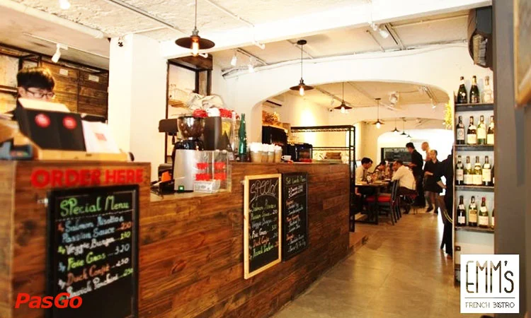 nha-hang-emms-french-bistro-tran-huy-lieu-8