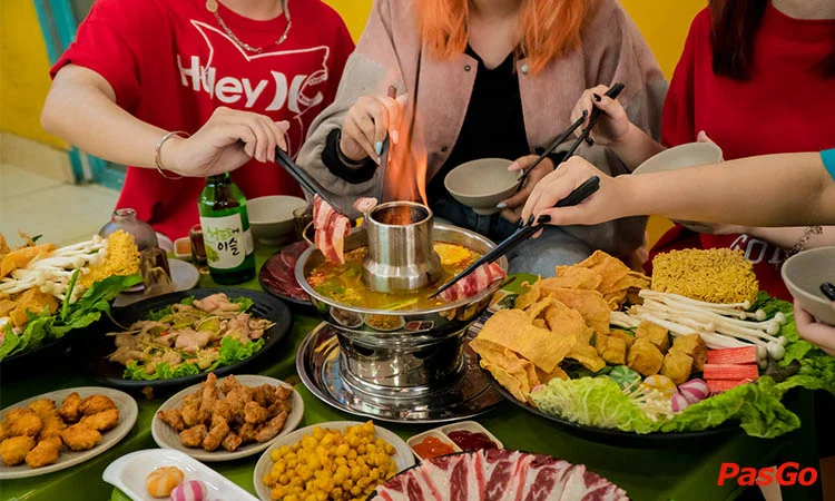 nha-hang-food-center-nguyen-van-tuyet-lau-thai-he-pho-3