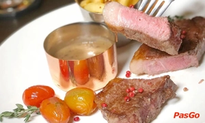 nha-hang-fumo-steak-&-pasta-hai-ba-trung-quan-1-2