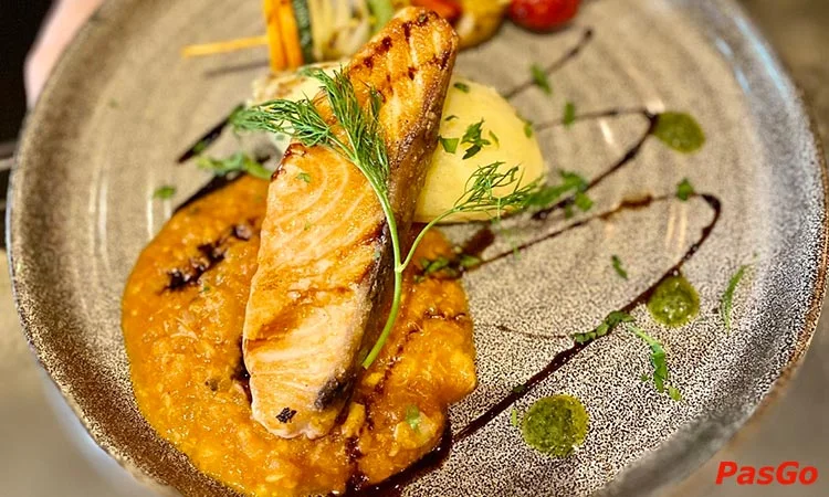 Nhà hàng Gia Đình BB Golden Grill Giảng Võ  Chuyến món Á Âu Fusion 1