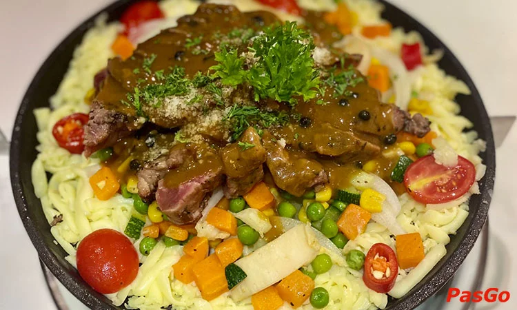 Nhà hàng Gia Đình BB Golden Grill Giảng Võ  Chuyến món Á Âu Fusion 9