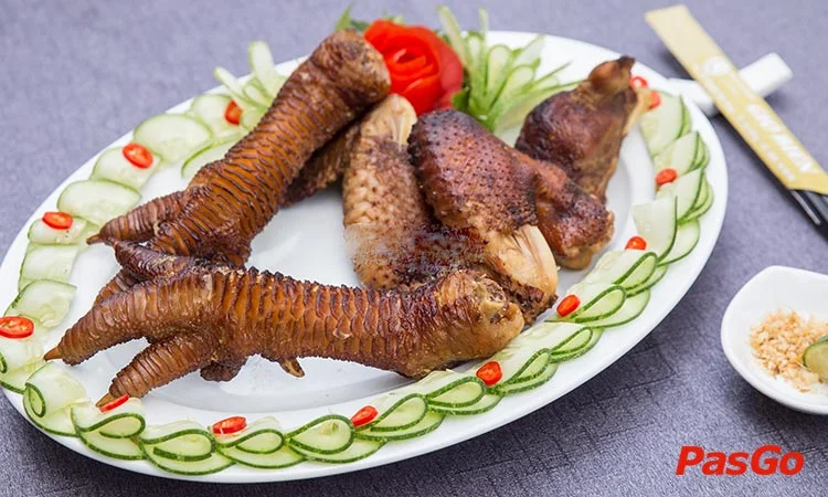 nha-hang-gio-bien-nguyen-van-thoai-7