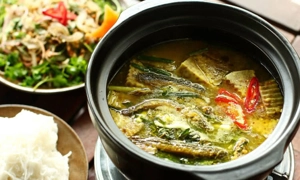 nha-hang-goc-que-183-dang-tien-dong-1