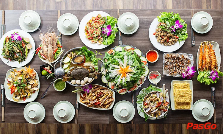 nha-hang-bien-cua-ca-mau-nguyen-khang-slide-1