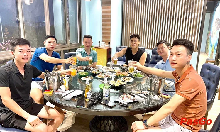 Nhà hàng Hải Sản Xóm Vắng Ngoại Giao Đoàn địa chỉ uy tín thưởng thức hải sản ngon 9
