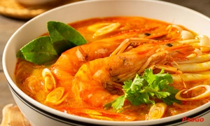 nha-hang-hem-8-nguyen-van-loc-2