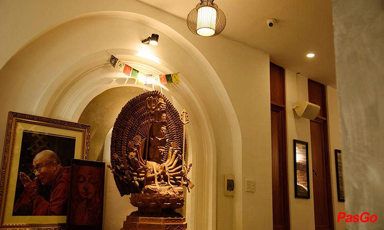 Nhà hàng Hồ Lô Gia Phạm Văn Chí 9