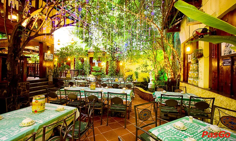 nha-hang-hoa-vien-brauhaus-nguyen-thi-minh-khai-10