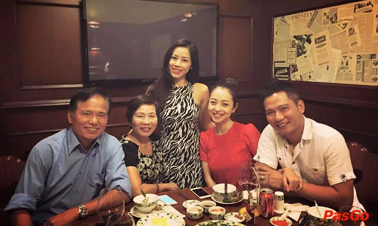nha-hang-hoa-vien-pilsner-original-pho-quang-3