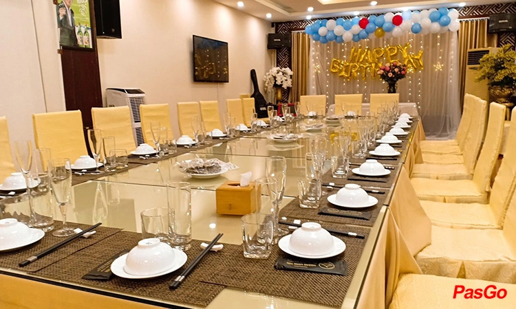 Nhà hàng Hoàng Long Tửu Trung Hòa 8