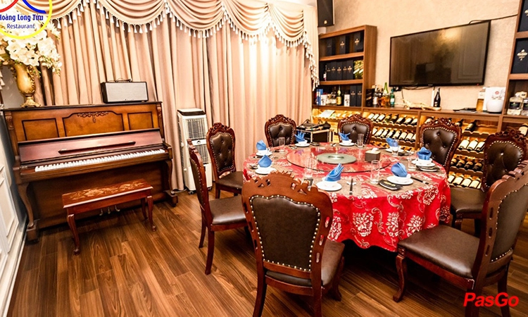 Nhà hàng Hoàng Long Tửu Trung Hòa 9